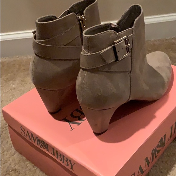 Booties - Picture 3 of 8